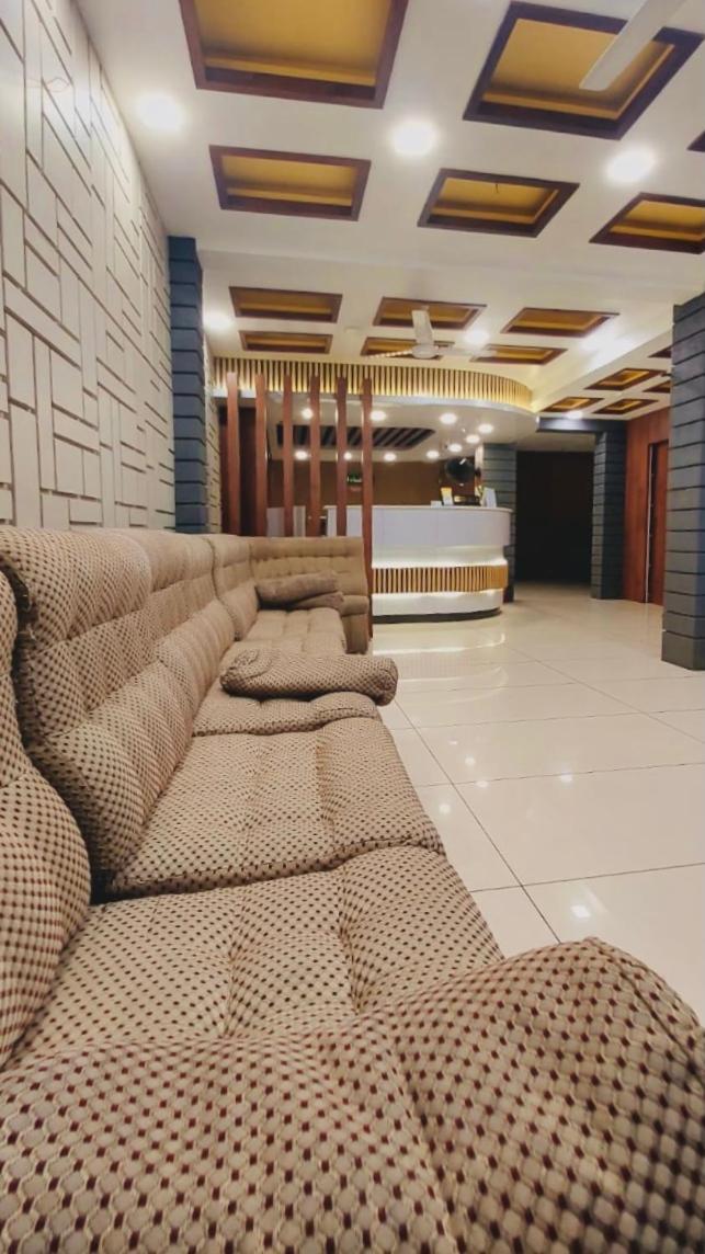 Hotel Royal Wings Elur Bagian luar foto